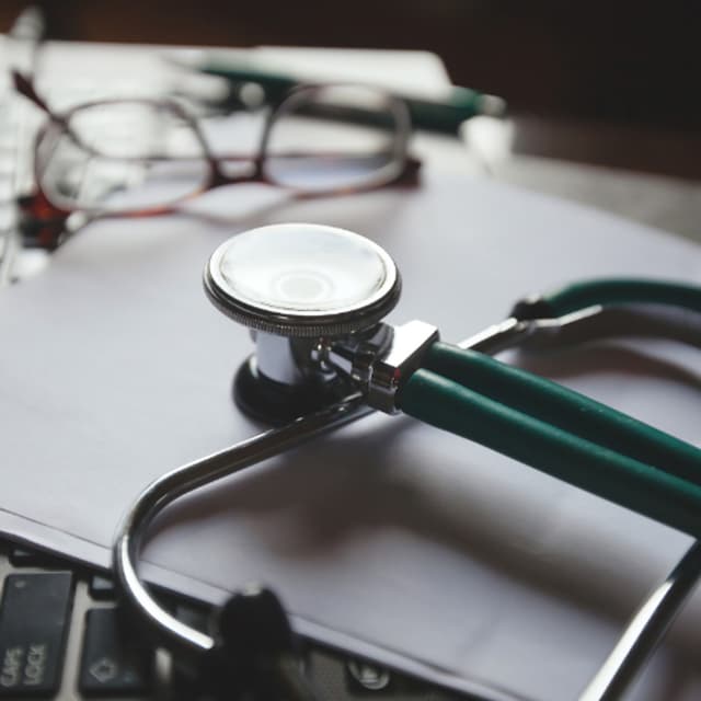 Doctors warn Health Minister that risks to patients will persist without new hospital delivery in the Mid-West