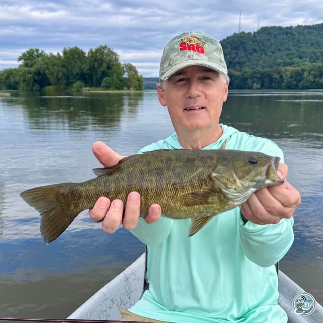 Navigating the Transition: Captain Brian Shumaker on Smallmouth Behavior and Fishing Techniques