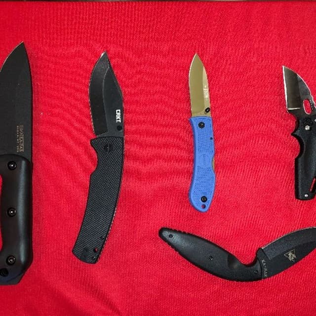 Knives - Iconic Tactical Folding Pocket Knives